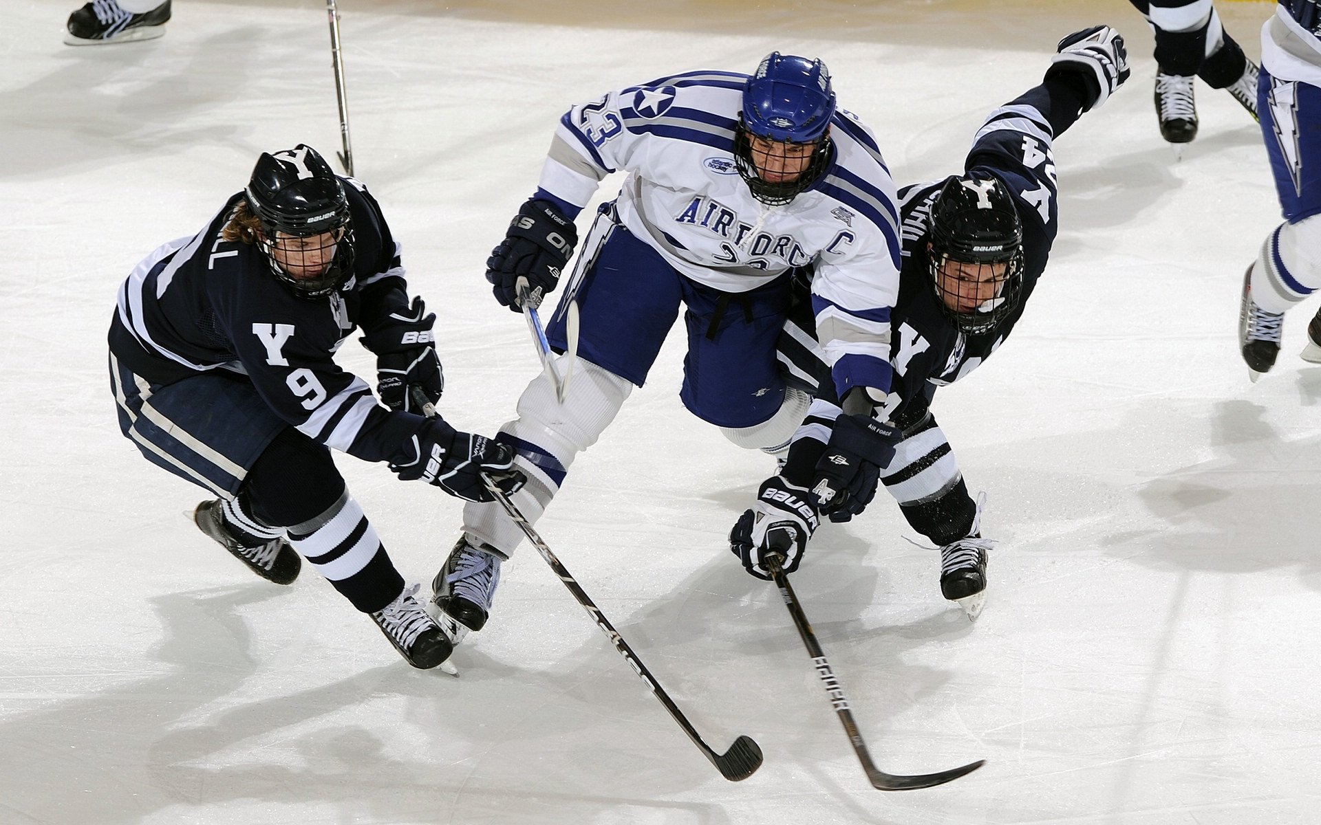 足球俱乐部运营策略